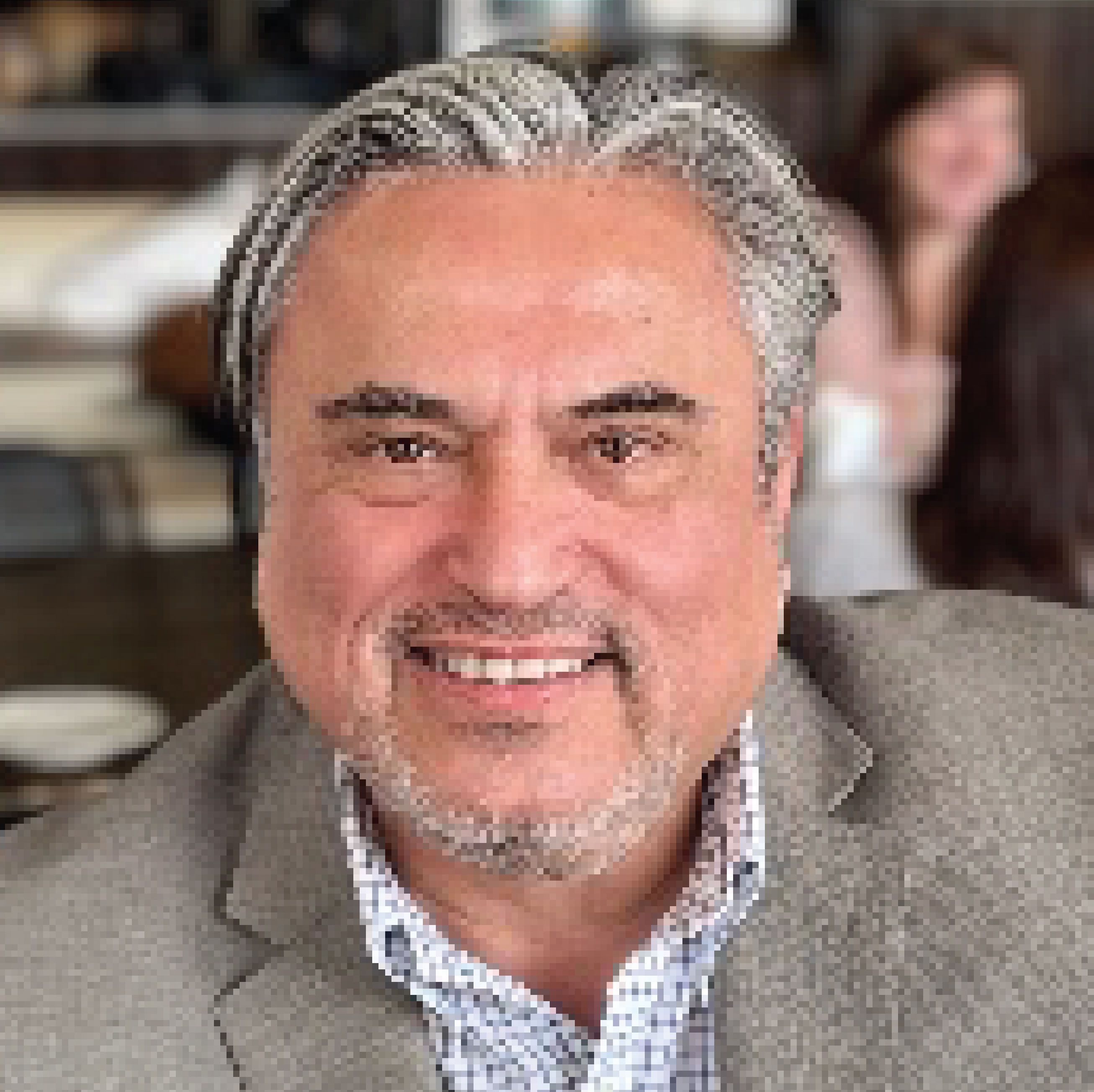 Dr Rodolfo Lugo Saldaña